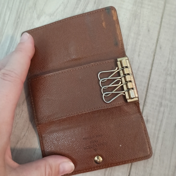 Louis Vuitton Brown Monogram Wallet - Picture 6 of 8